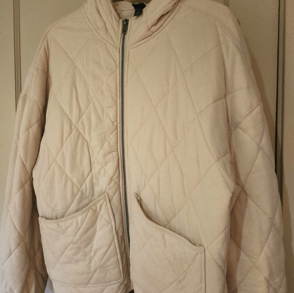 Wild Fable Cream Colored Quilted Jacket/Hoodie XS